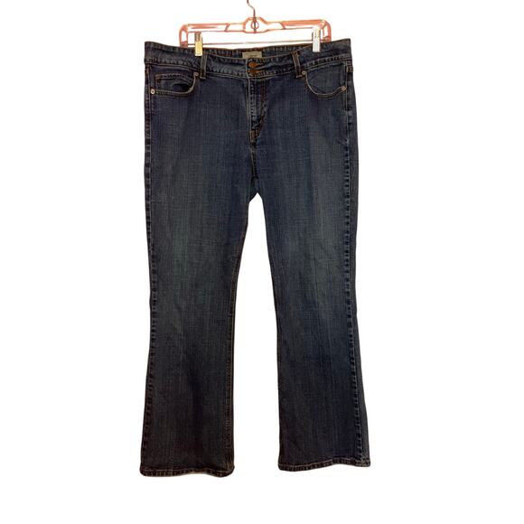 Levi's medium wash Slender bootcut 526 jeans size 16 - Picture 1 of 6